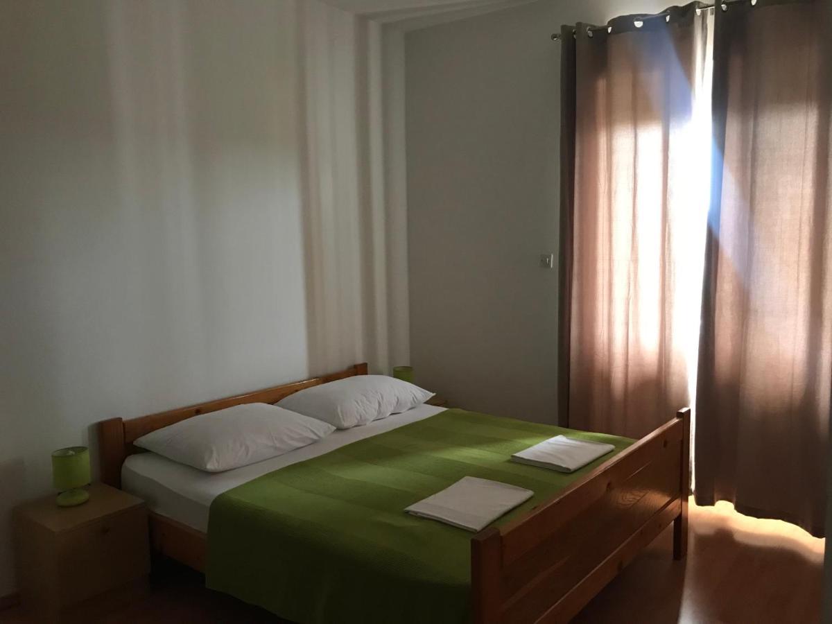 Apartmani Vilma Pakostane Exterior photo