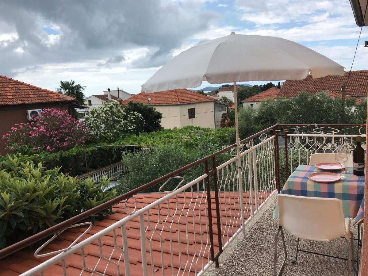 Apartmani Vilma Pakostane Exterior photo